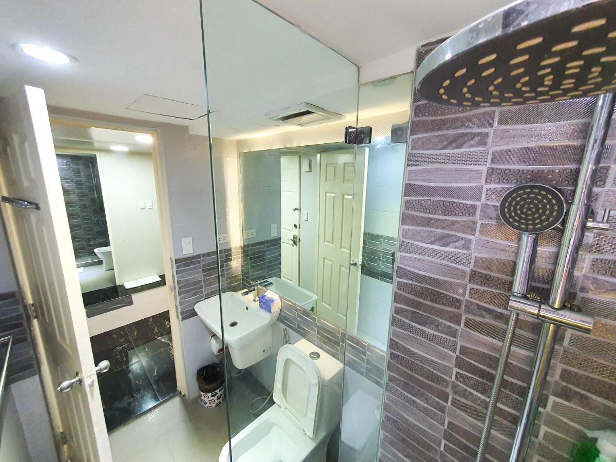 Burgundy Mckinley Place Service Apartment Manila Dış mekan fotoğraf